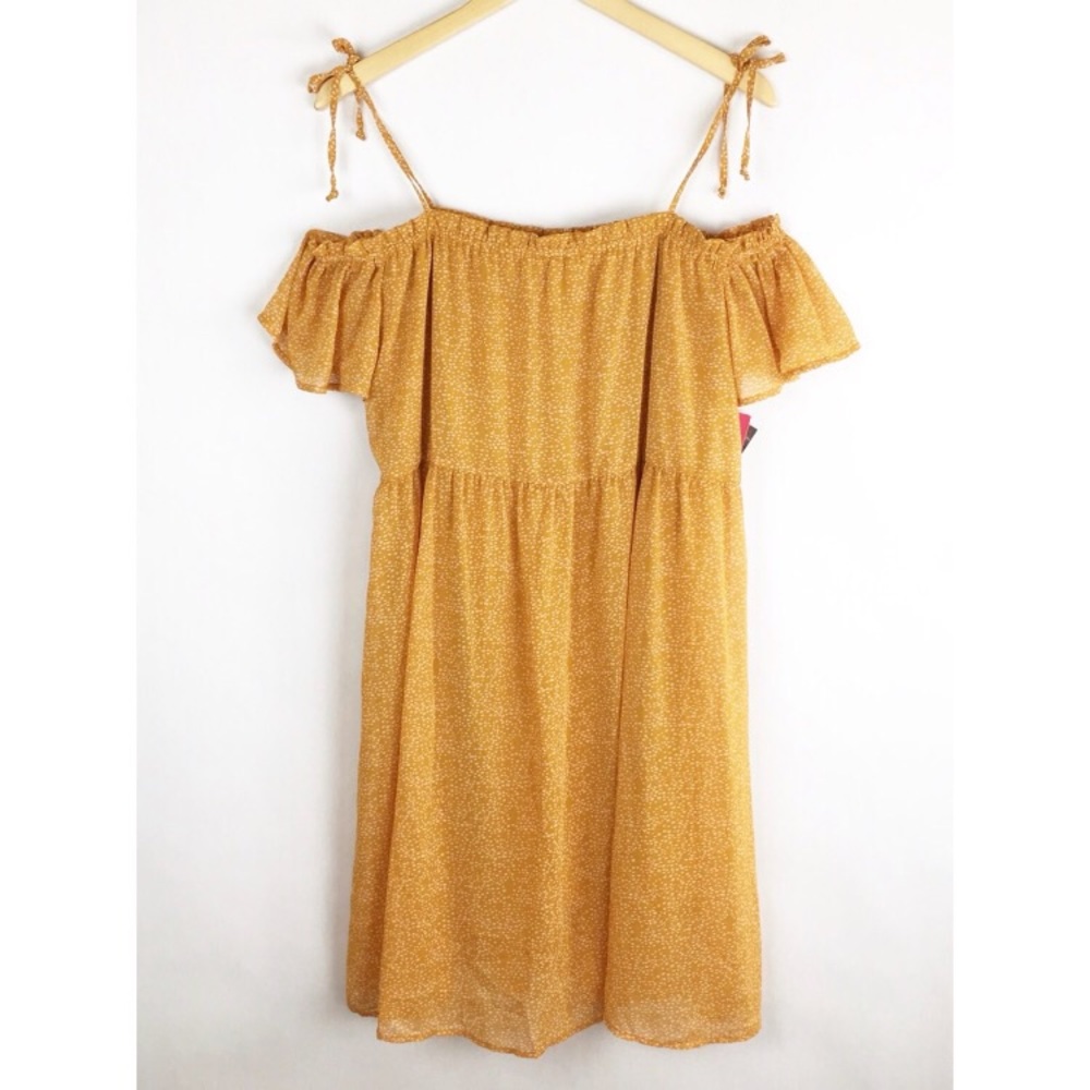 Xhilaration | XL | Cold Shoulder Dress